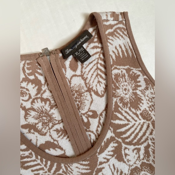Tommy Bahama Knit Dress XL Brown White Floral Print Excellent Condition - Picture 4 of 8